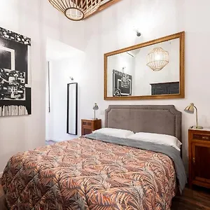 trastevere-40.it-romehotels.com/